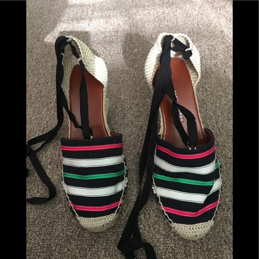 Wedge shoes